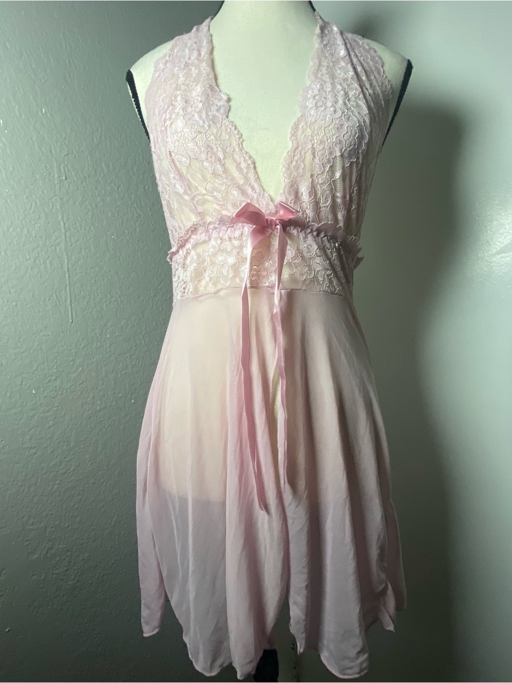 Coquette Baby Pink Lace & Mesh Split Front Bow Halter Chemise Size Medium